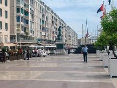 184 TOULON LA VILLE (21)